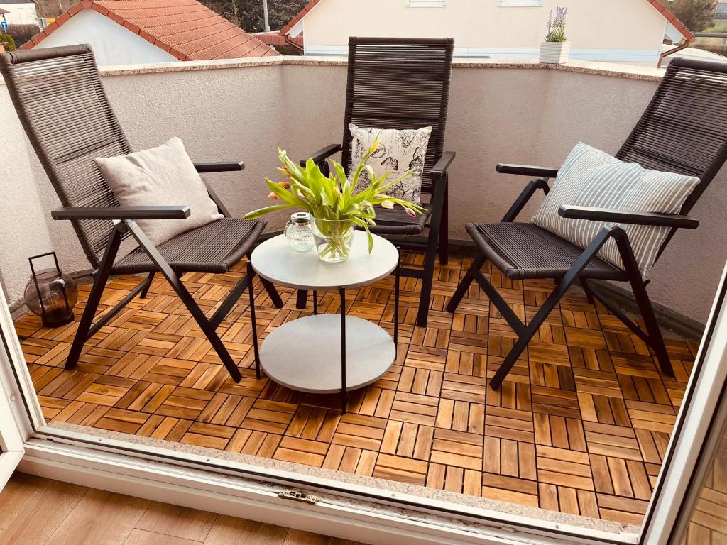 Balkon der Ferienwohnung Qualle mit Ausblick